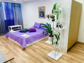 Studio 21